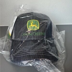 NWT John Deere Logo Snapback Trucker Hat Gray One Size Adjustable 6 Panel